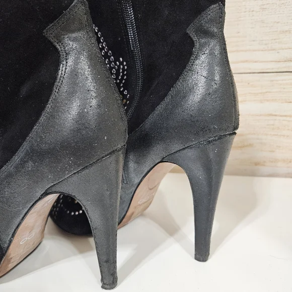 Aldo Jodetha Black Suede Ankle Bootie Heeled Boots 8.5 Silver Blonze Studs - Picture 8 of 12